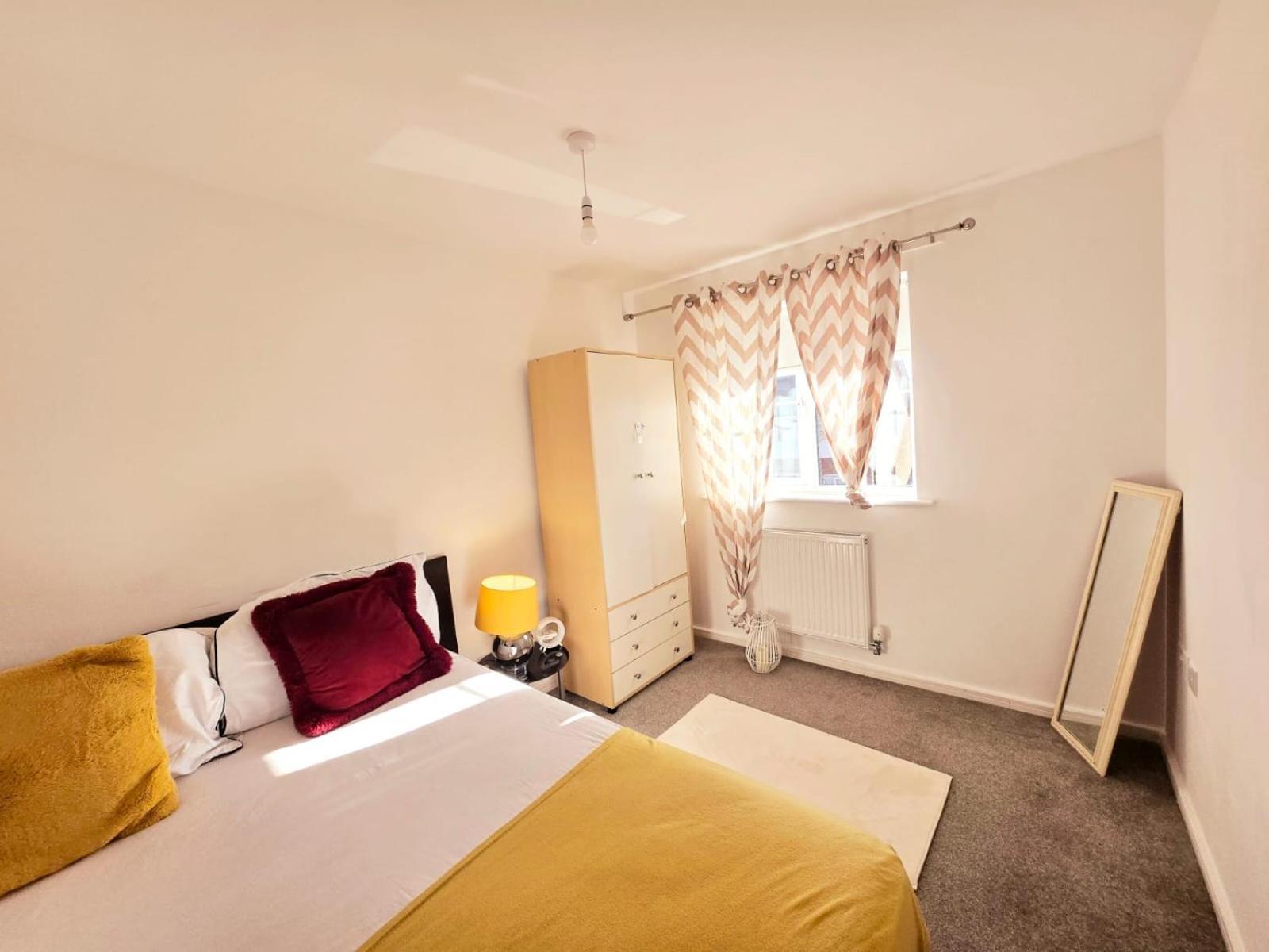Homestay Charming Room, Shared House